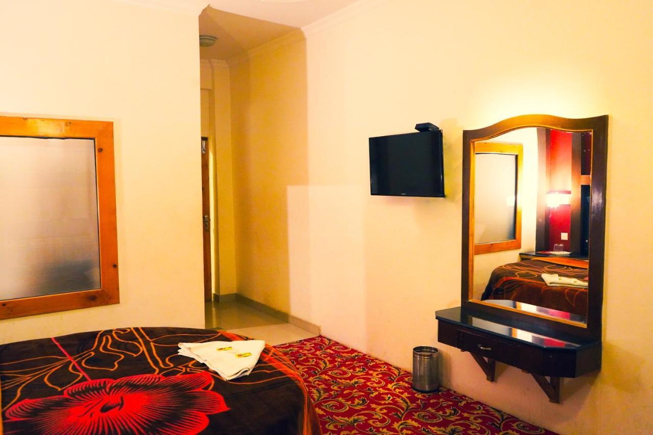 Hotel Akash Regency Manāli Exterior foto