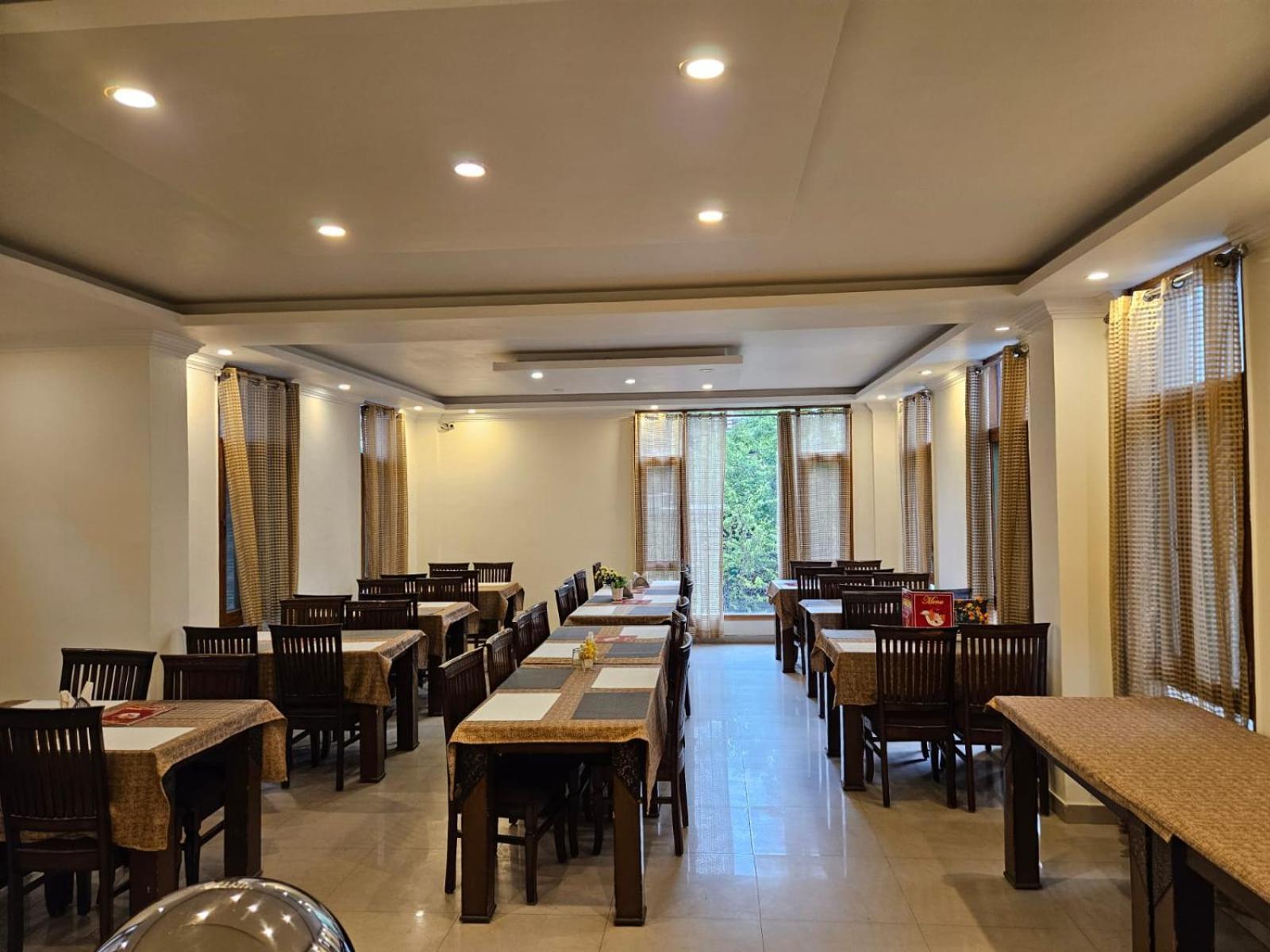 Hotel Akash Regency Manāli Exterior foto
